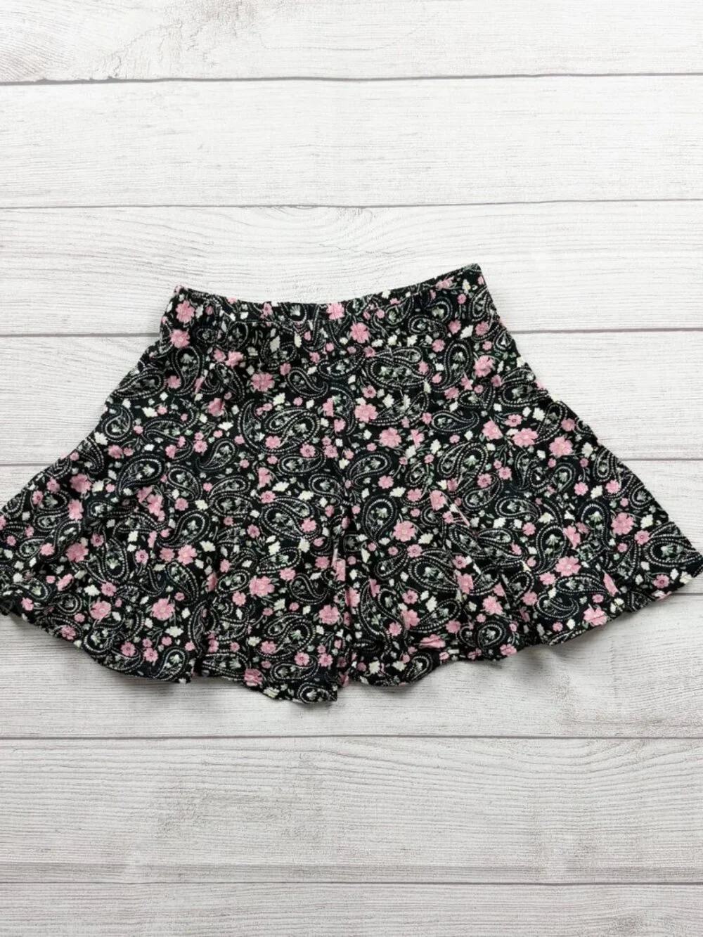 Belle du Jour Girls Floral Paisley Skirt Black Pink Flowy Pull On M - Picture 1 of 3